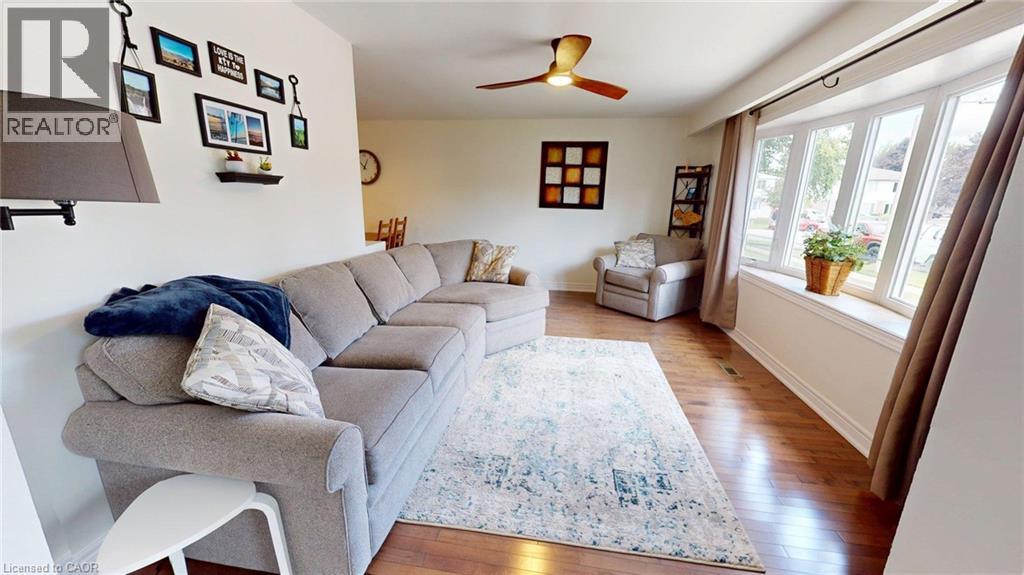 18 LARKSPUR Lane