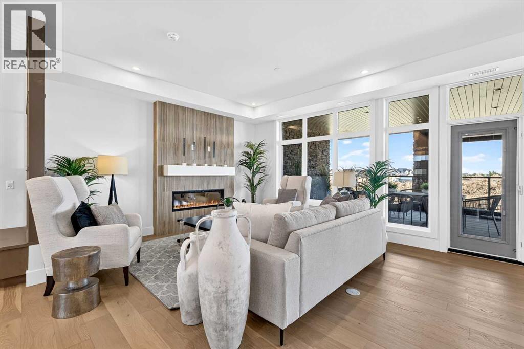 202, 140 Marina Cove SE