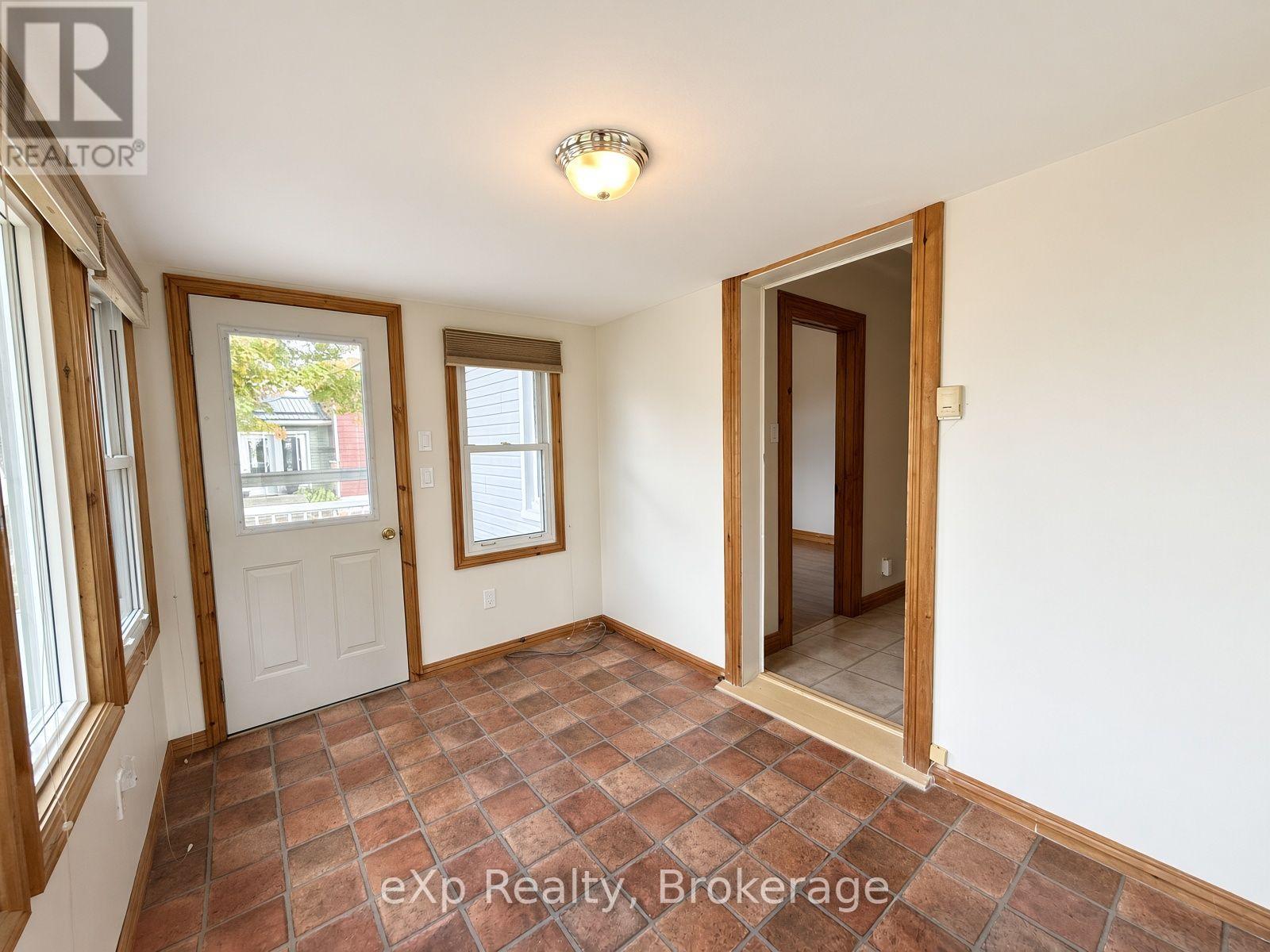 42 CLARINDA STREET S