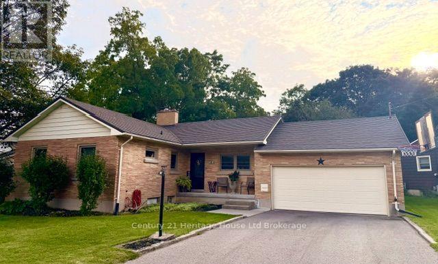 31 PARKWOOD DRIVE