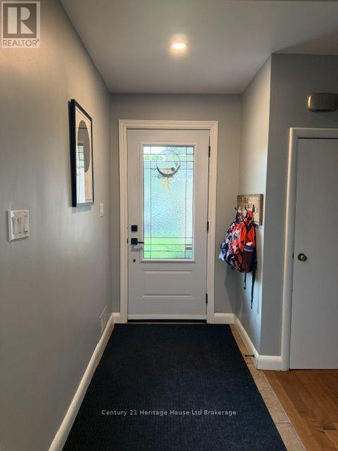 31 PARKWOOD DRIVE