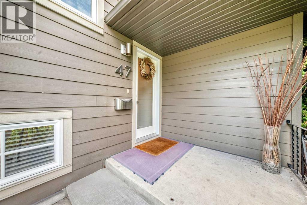 47 Woodlark Drive SW
