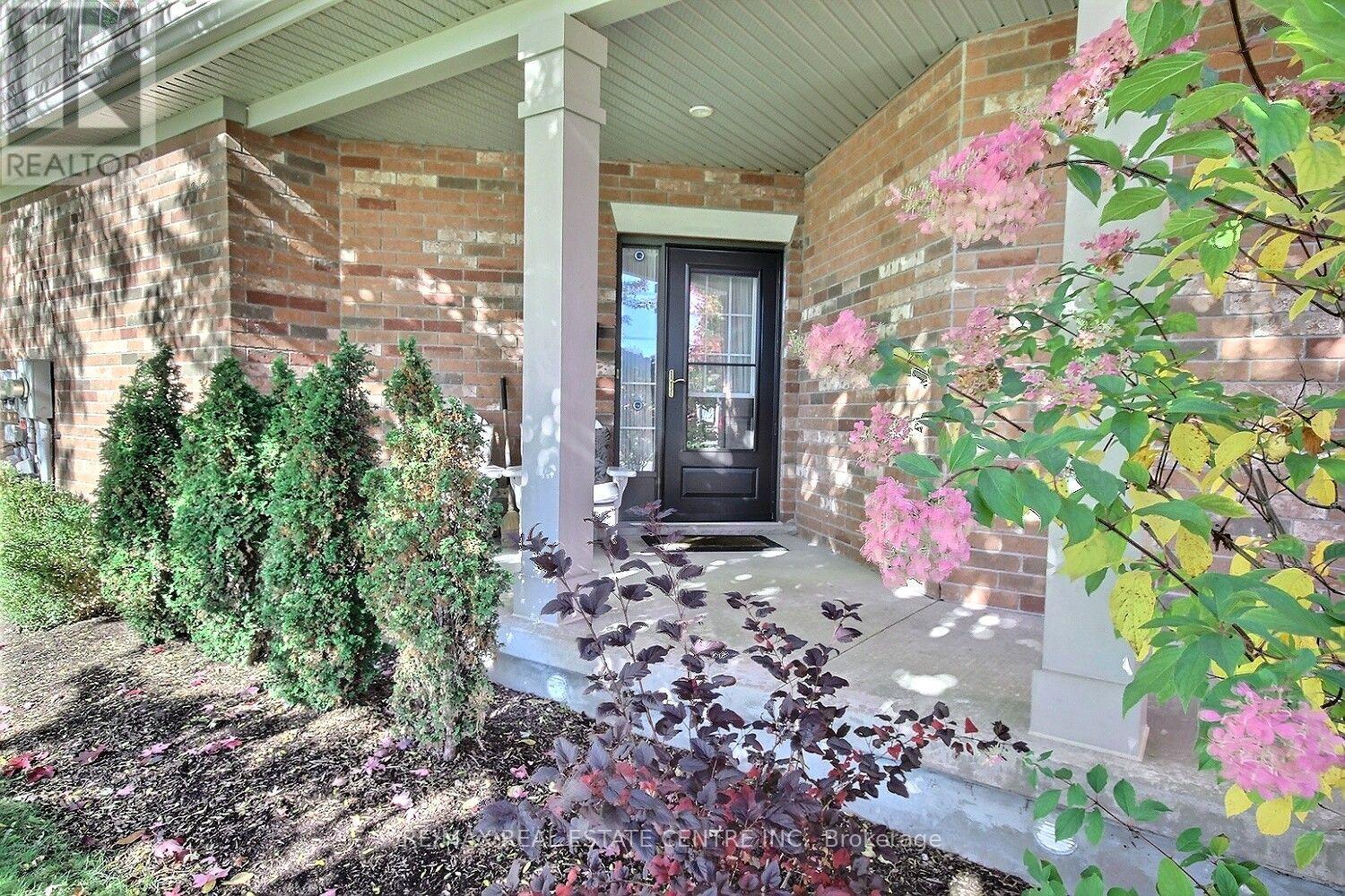 755 WILLOW ROAD