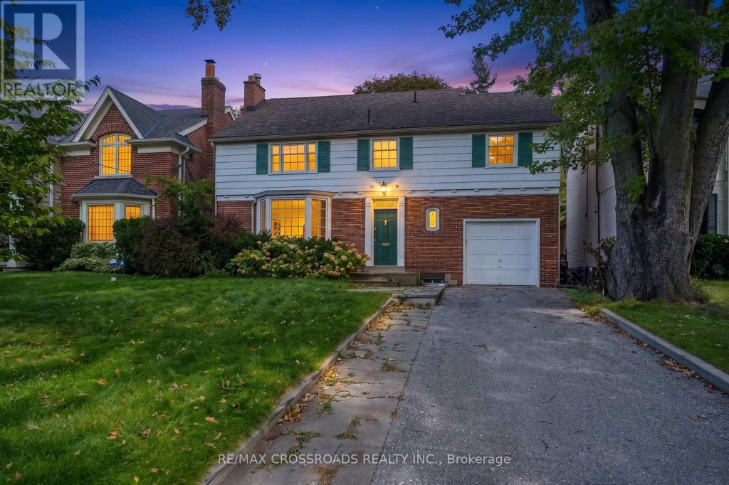 19 STRATHGOWAN CRESCENT, TORONTO (LAWRENCE PARK SOUTH), ON M4N 2Z6 - Image 1328430505.jpeg?d=l