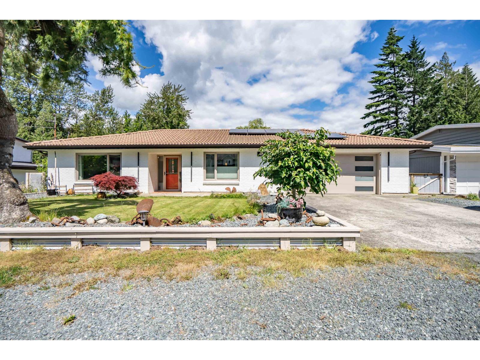 485 NAISMITH AVENUE, Harrison Hot Springs