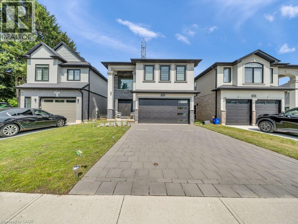 2637 BOBOLINK Lane