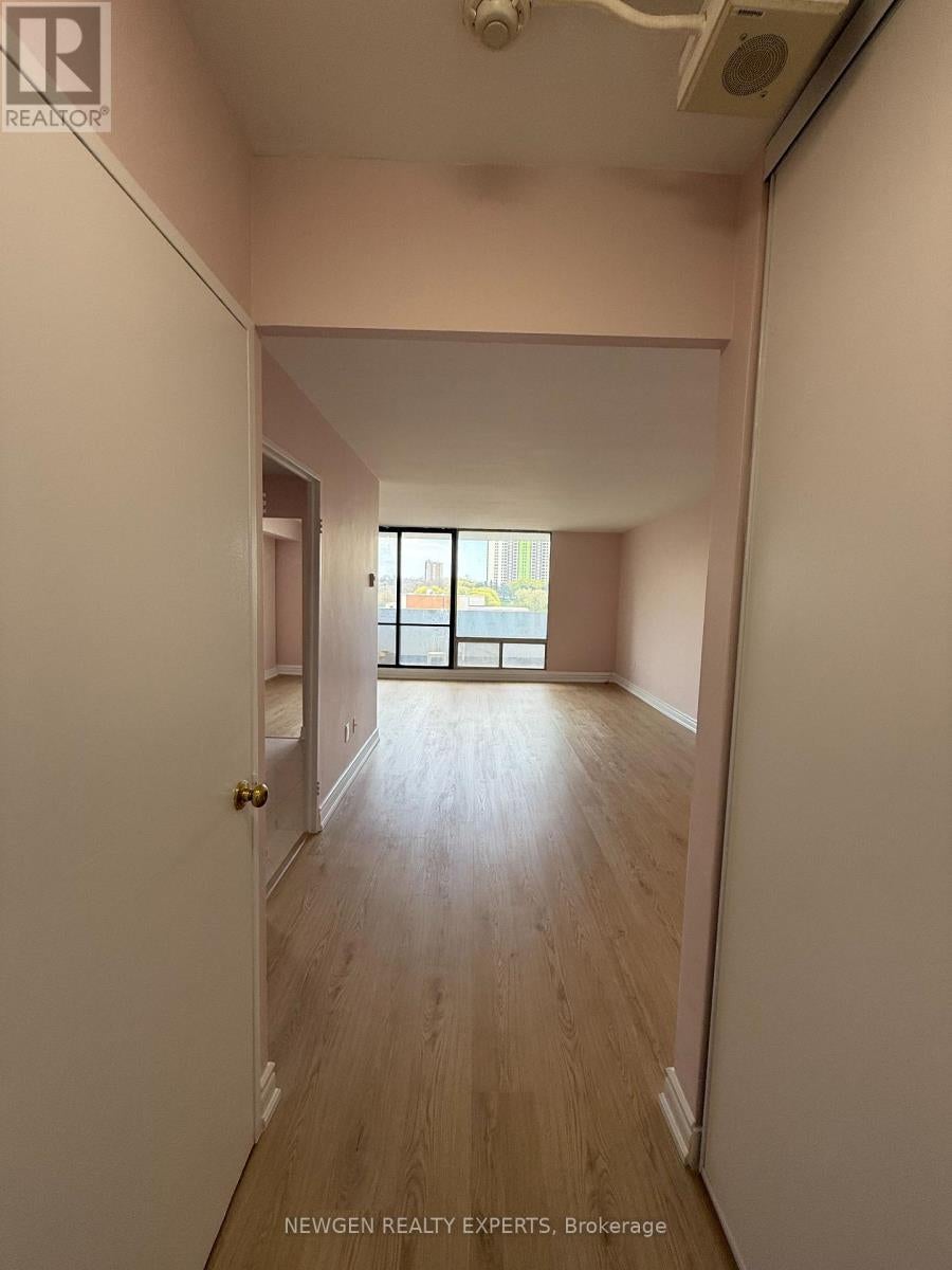 502 - 3 MASSEY SQUARE