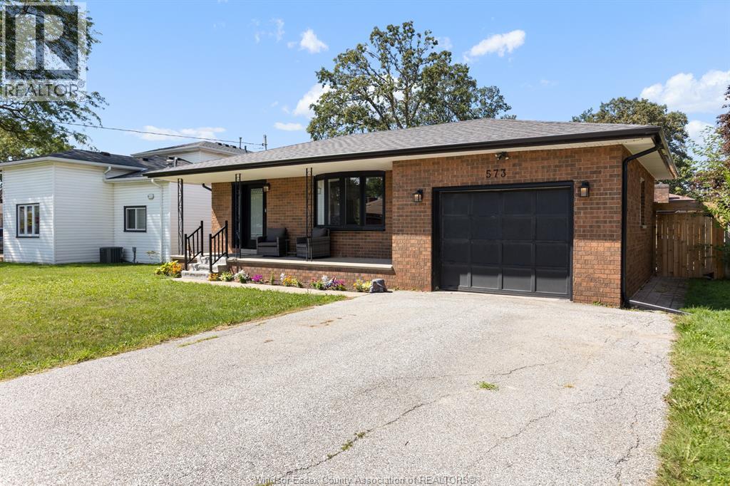 573 LESPERANCE ROAD