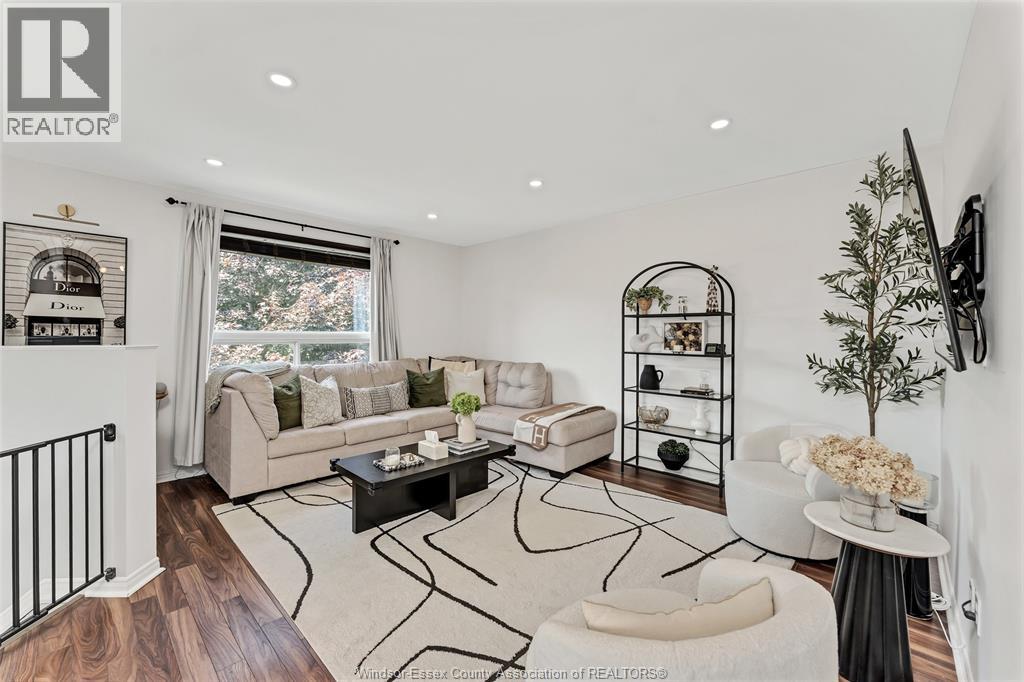 12589 HORWOOD CRESCENT