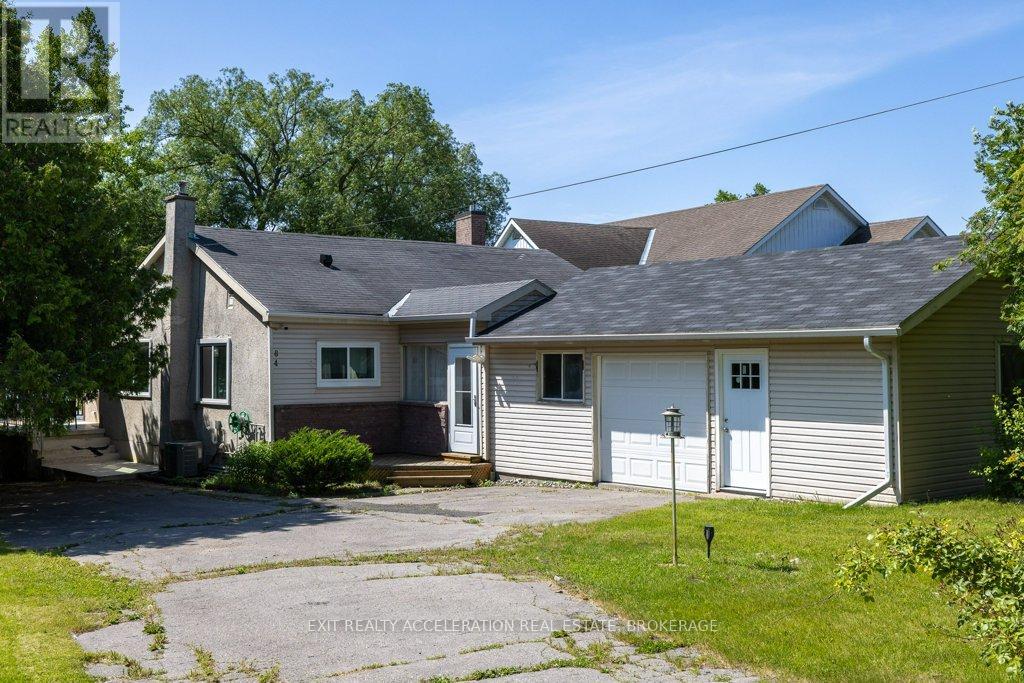 84 MAIN STREET - Photo 2