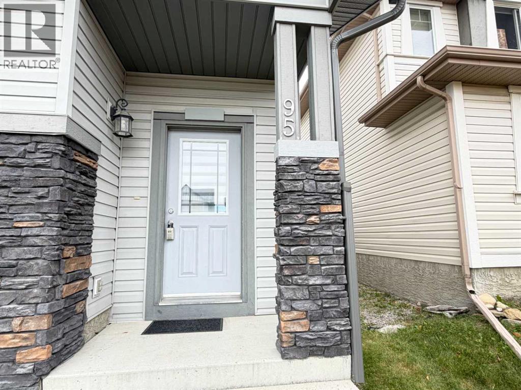 95 Panora Close NW