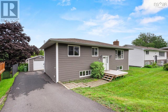 43 Candlewood Lane