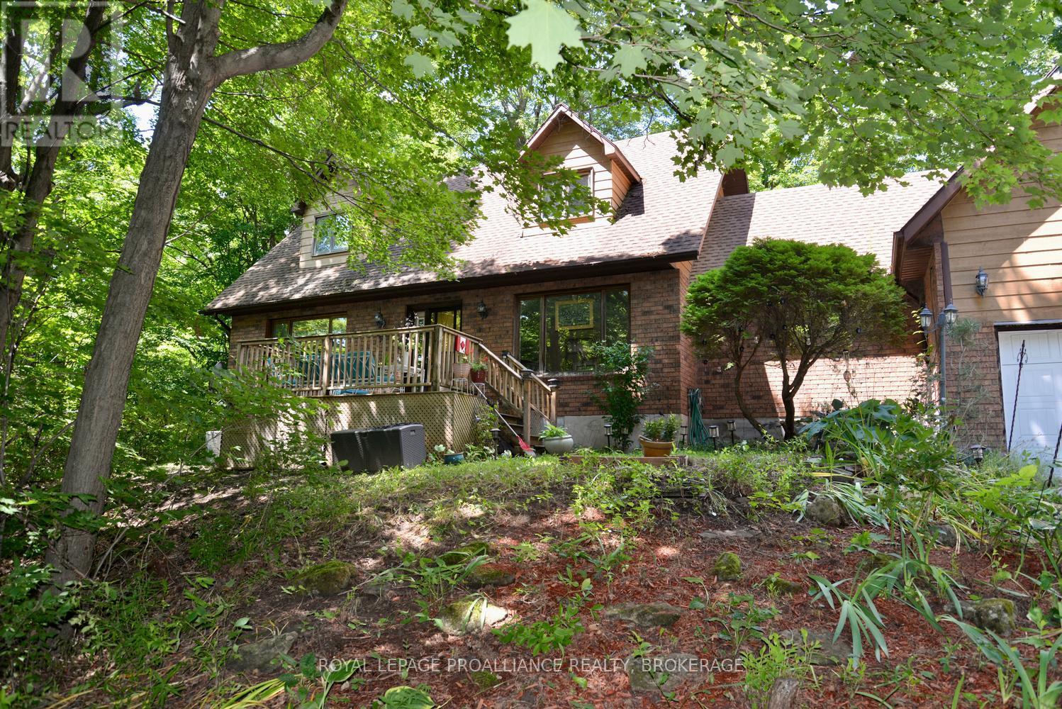 1852 MACALPINE ROAD