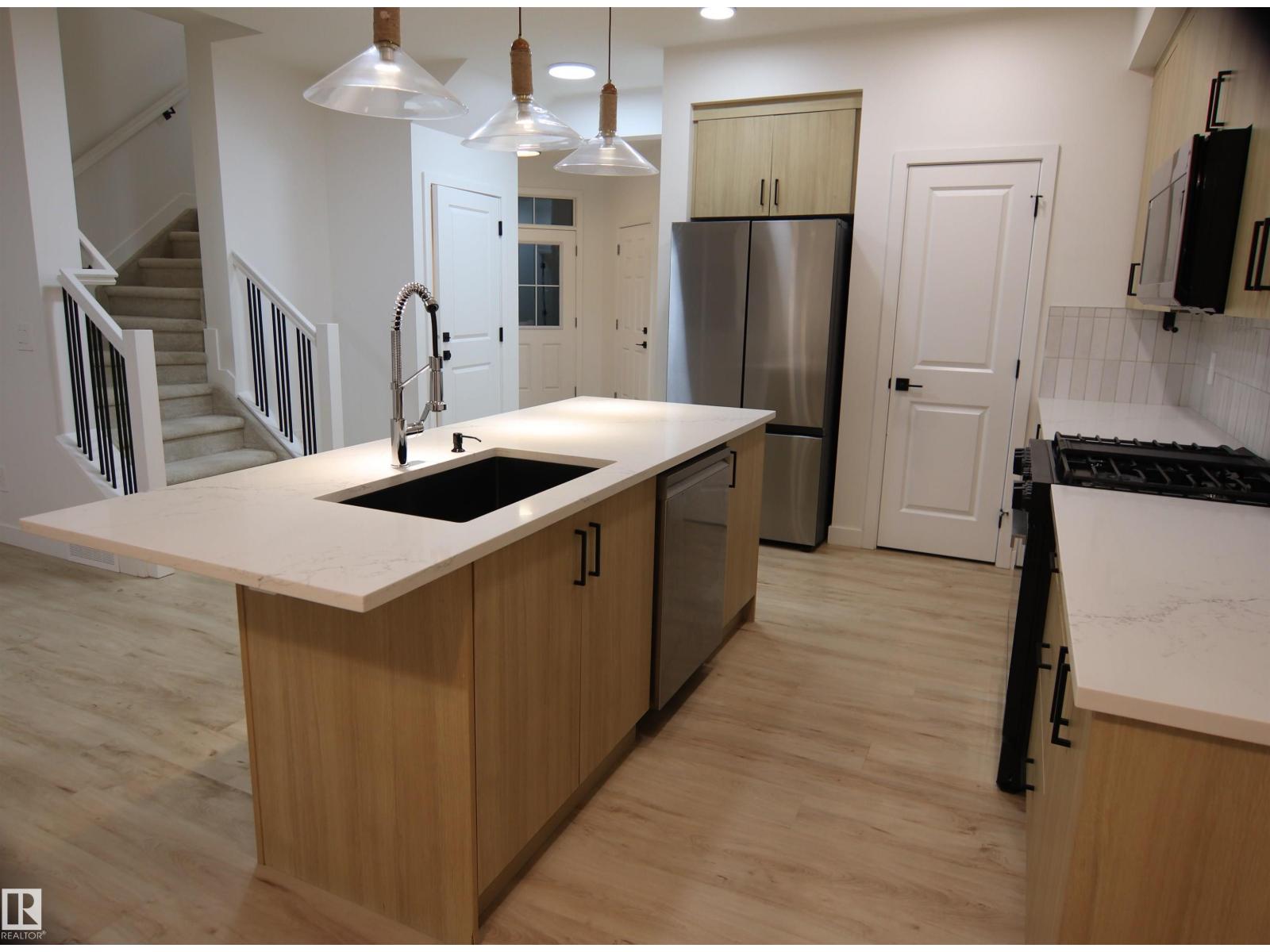 3332 168 ST SW SW
