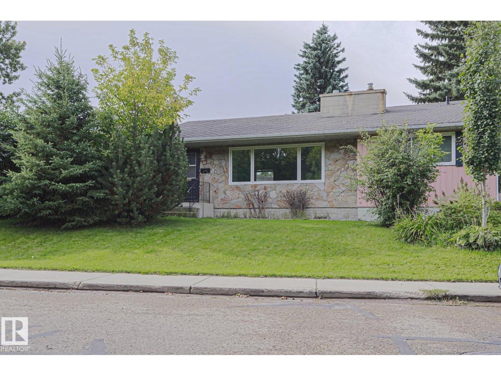 5807 48B AV, CAMROSE, AB T4V 0L9 - Image 1954318013.jpeg?d=l