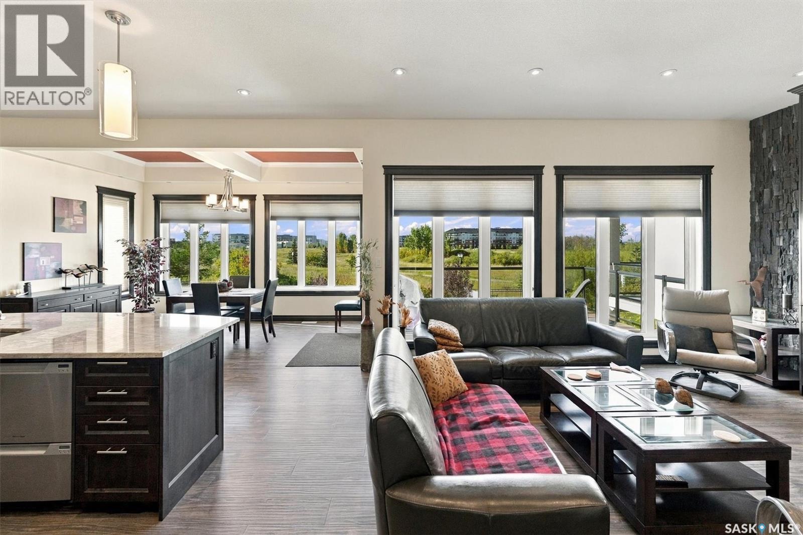 323 Hastings LANE