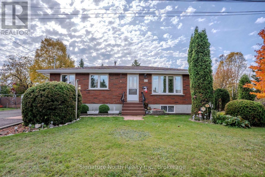 615 HOLLYLANE STREET, THUNDER BAY (WEST END), ON P7B 2E9 - Image 1938123743.jpeg?d=l