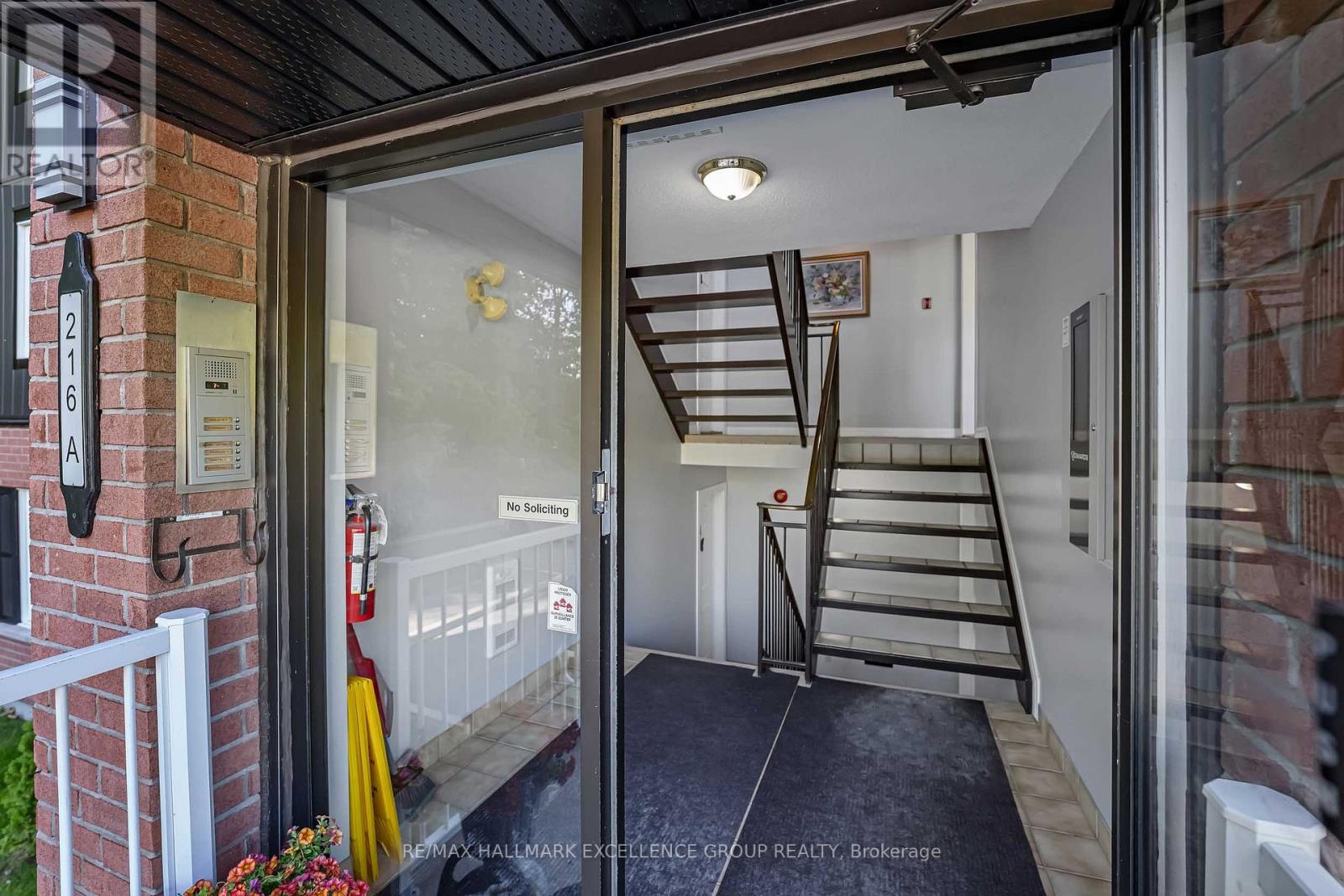 4A - 216 EDWARDS STREET