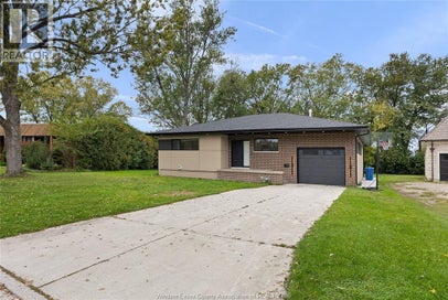 4015 ROSELAND DRIVE East Windsor ON N9G 1Y5