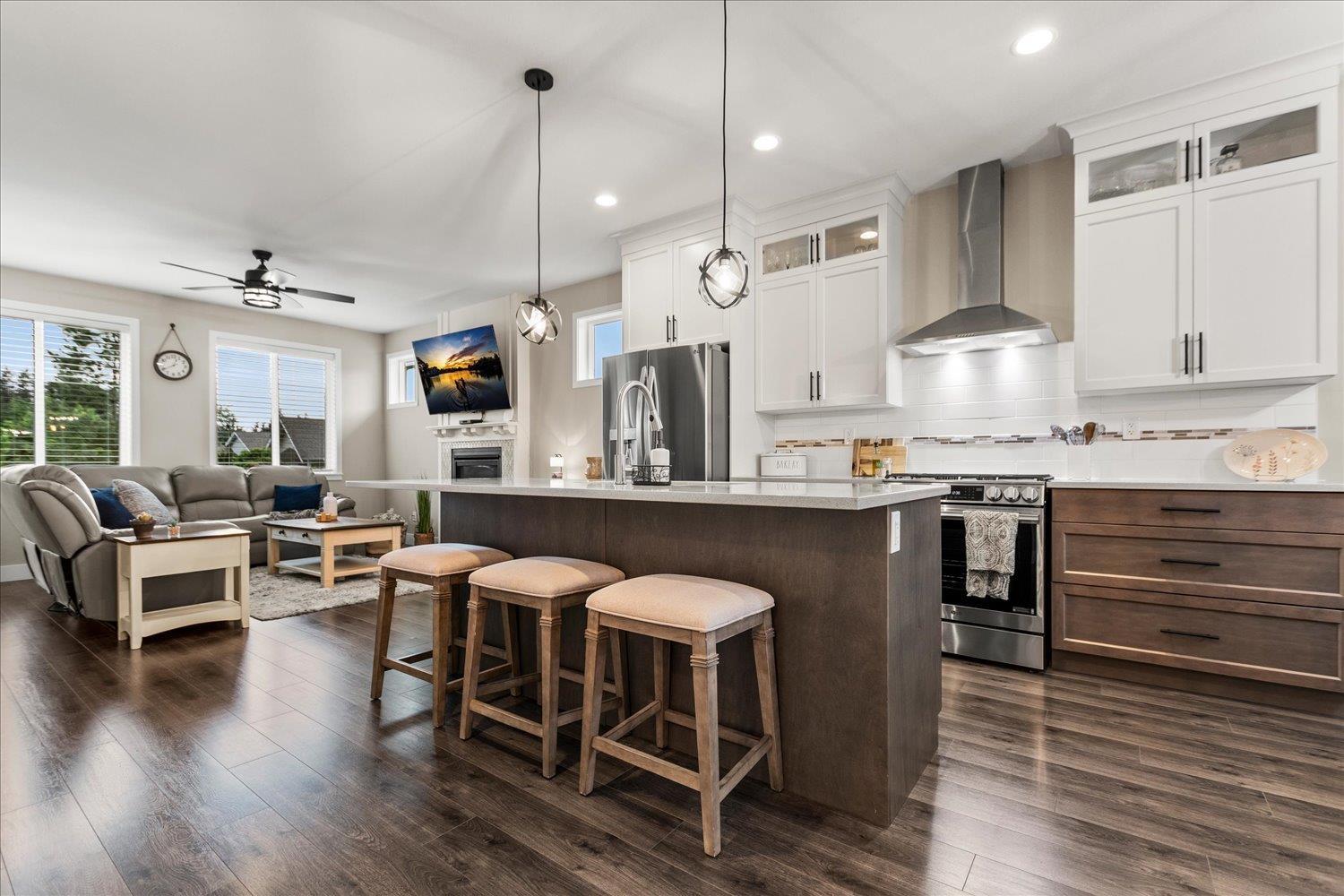 7377 RAMSAY PLACE, Eastern Hillsides