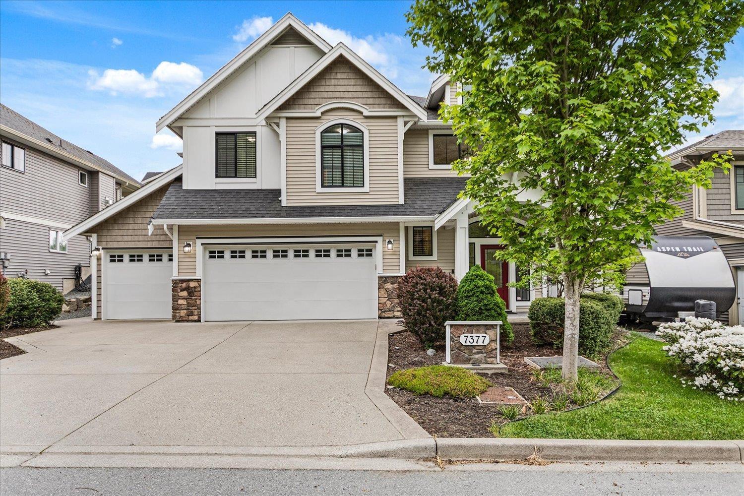 7377 RAMSAY PLACE, Eastern Hillsides