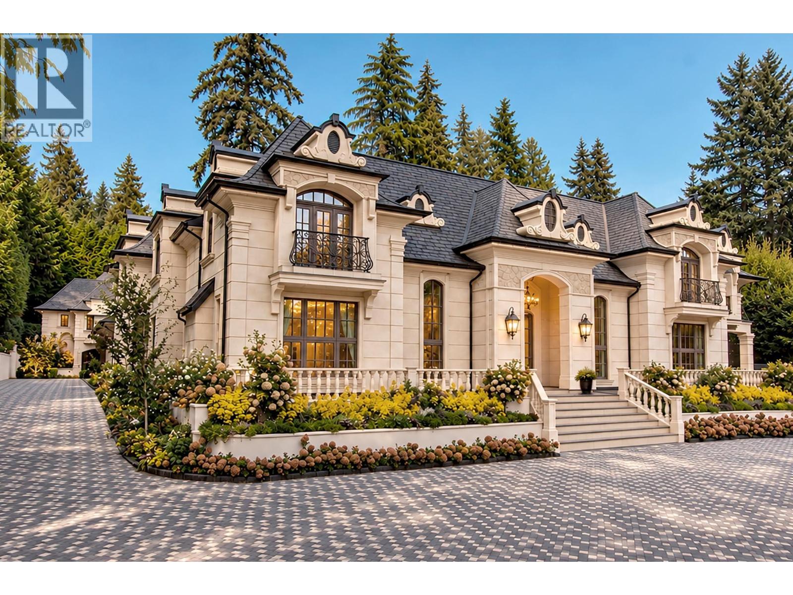 2867 MARINE DRIVE