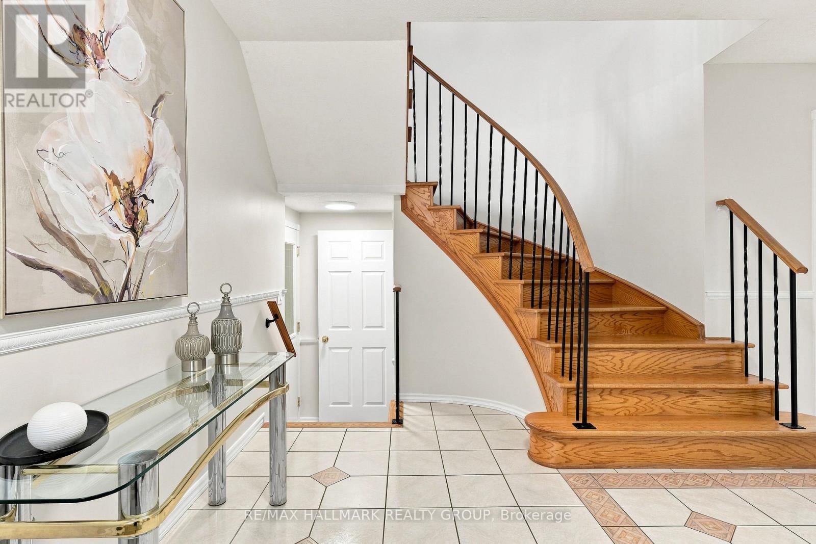 609 TOURELLE DRIVE