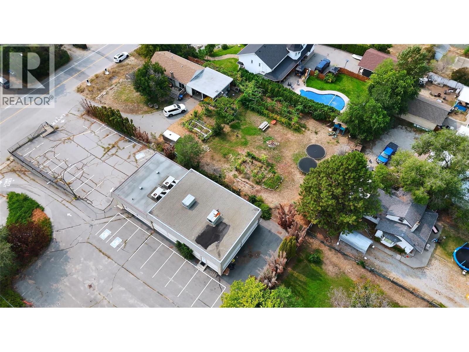 9704 & 9700 JULIA Street