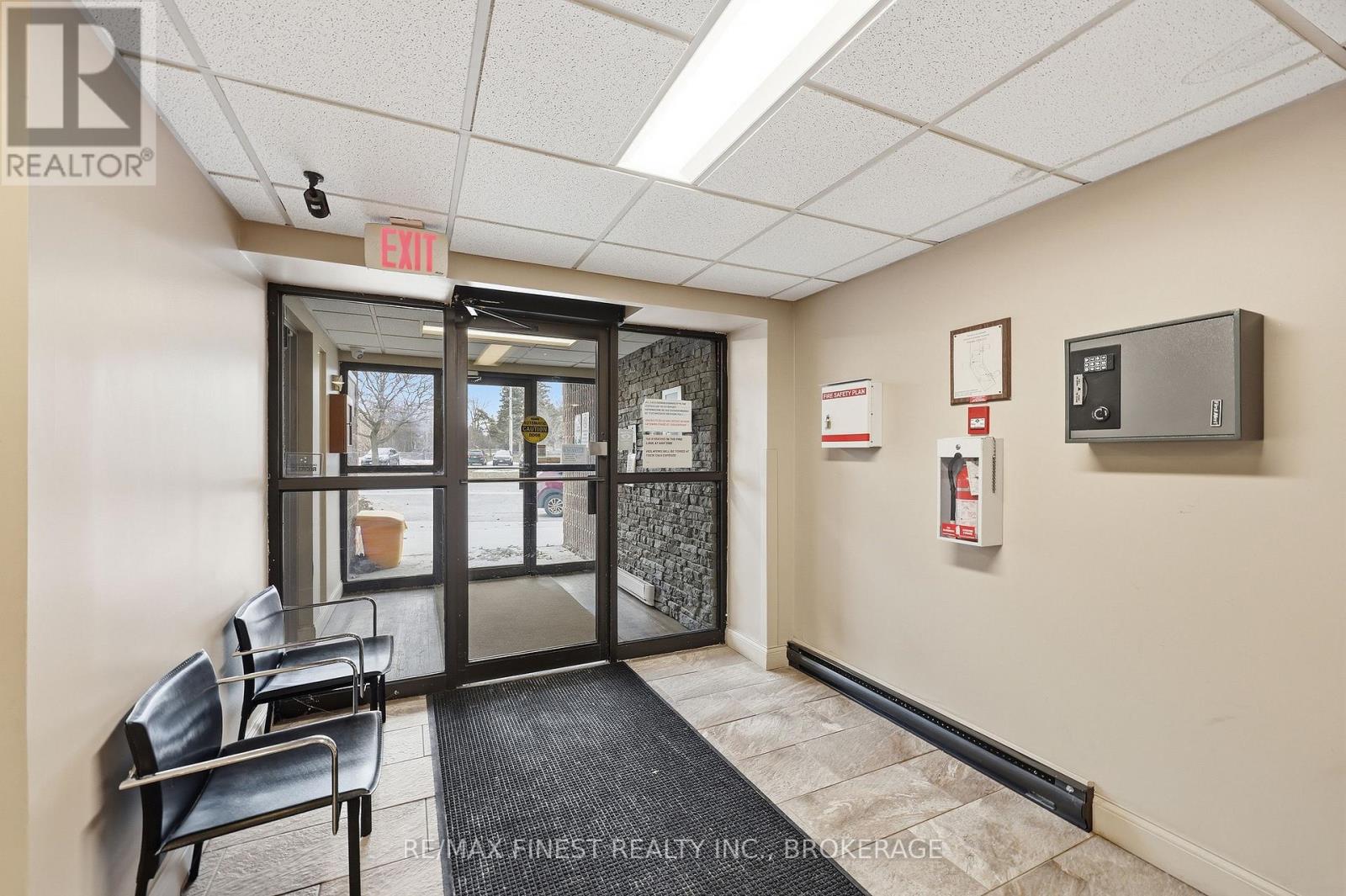 414 - 17 ELDON HALL PLACE