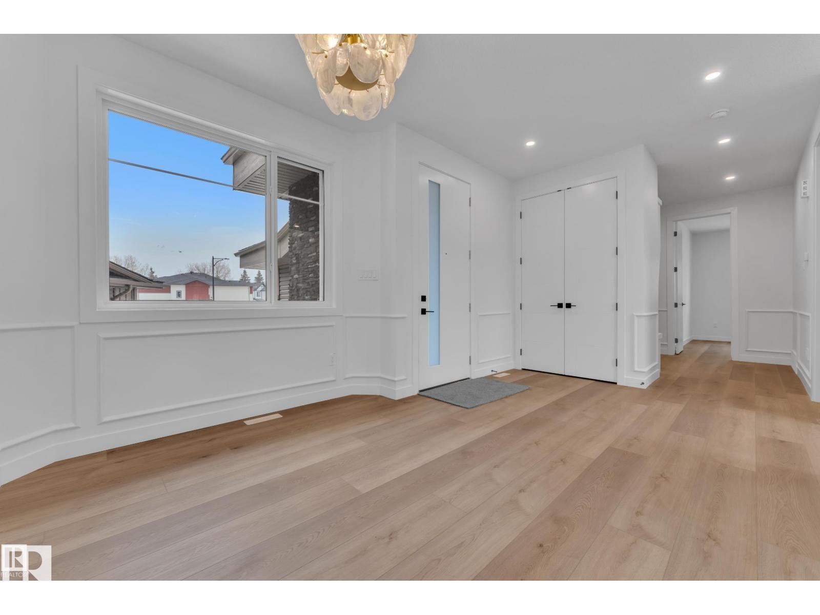 159 Graybriar DR