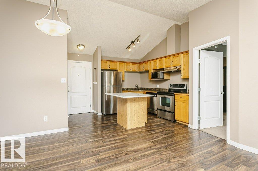 #411 3425 19 ST NW