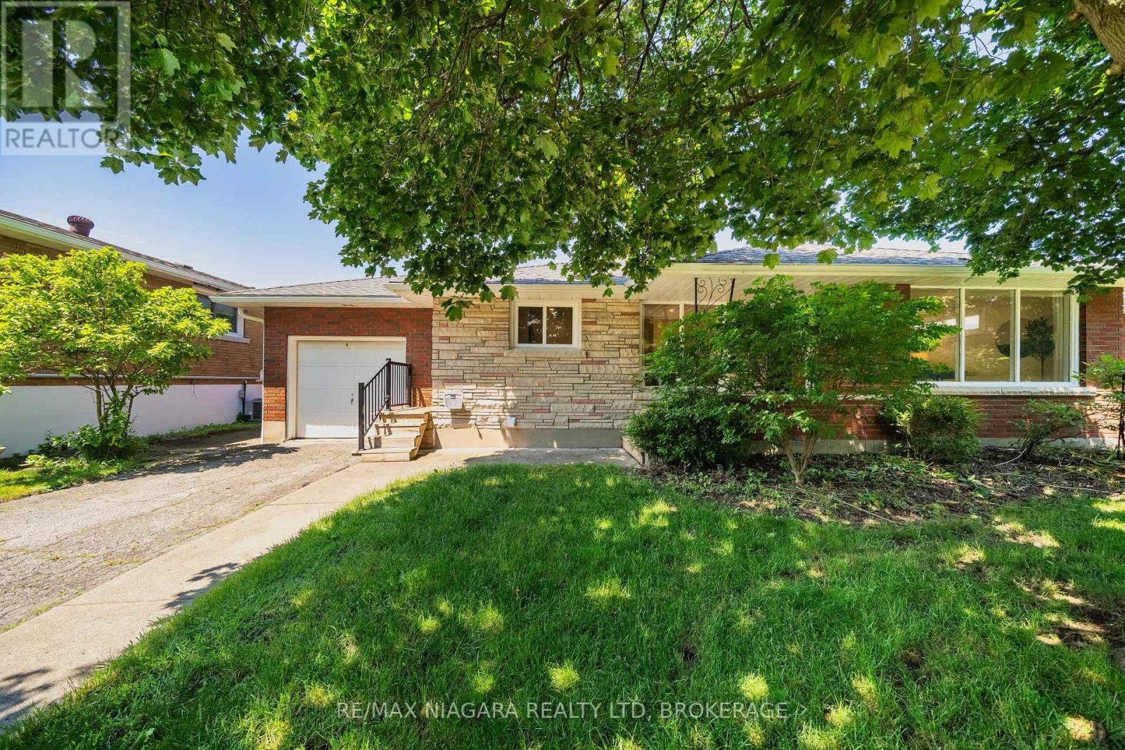 15 SPRINGBANK DRIVE