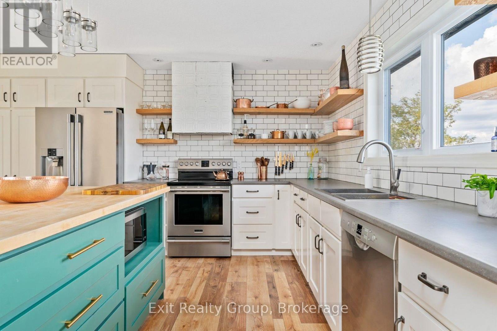 20858 LOYALIST PARKWAY - Photo 4