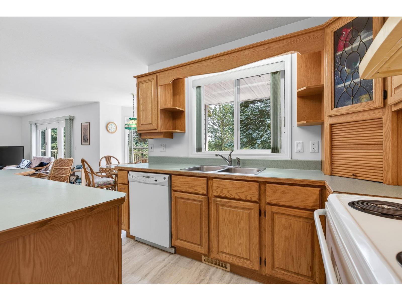 8630 SUNBURST PLACE, Chilliwack Mountain
