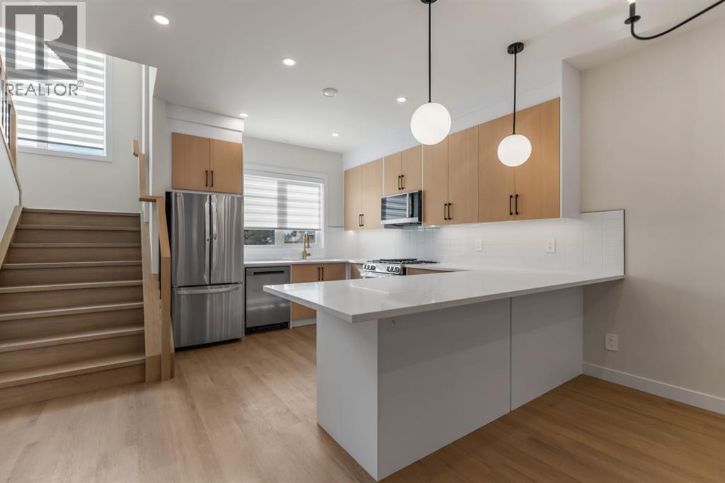 3542 43st, 4318,4320,4322 35 Avenue SW
