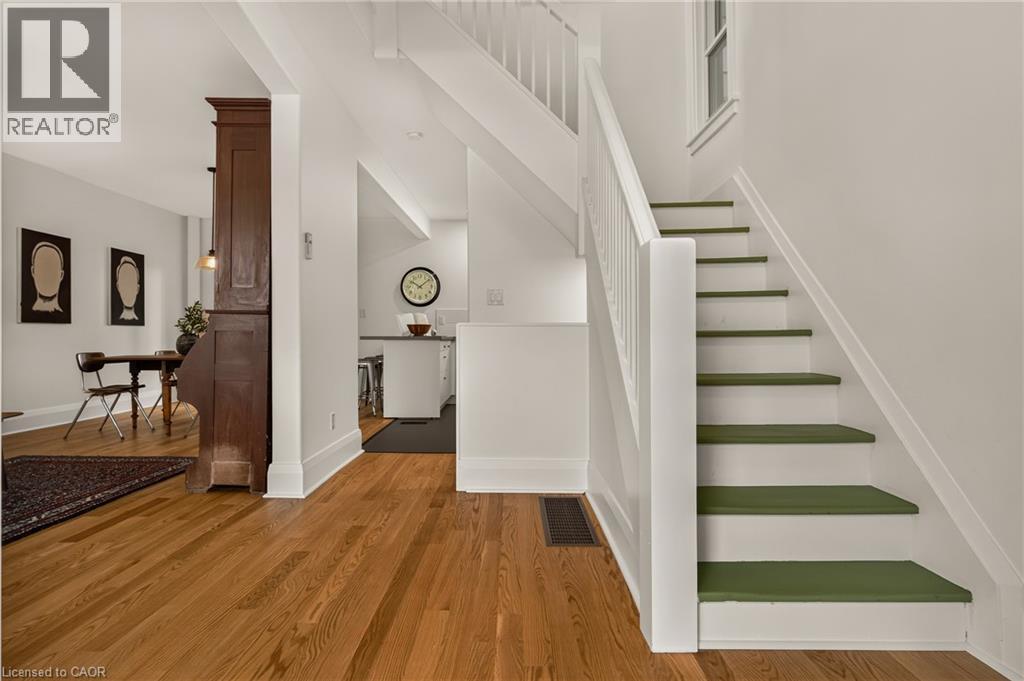 39 CAMPBELL Avenue
