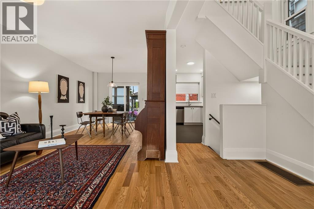 39 CAMPBELL Avenue