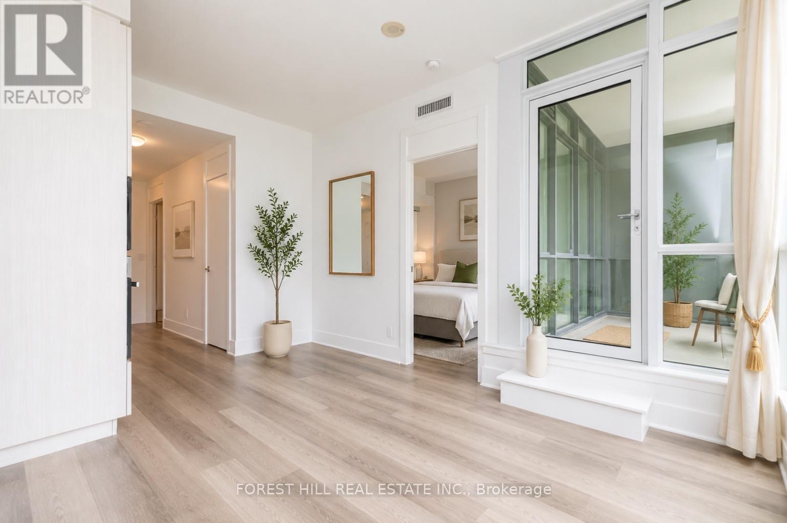 306 - 32 DAVENPORT ROAD