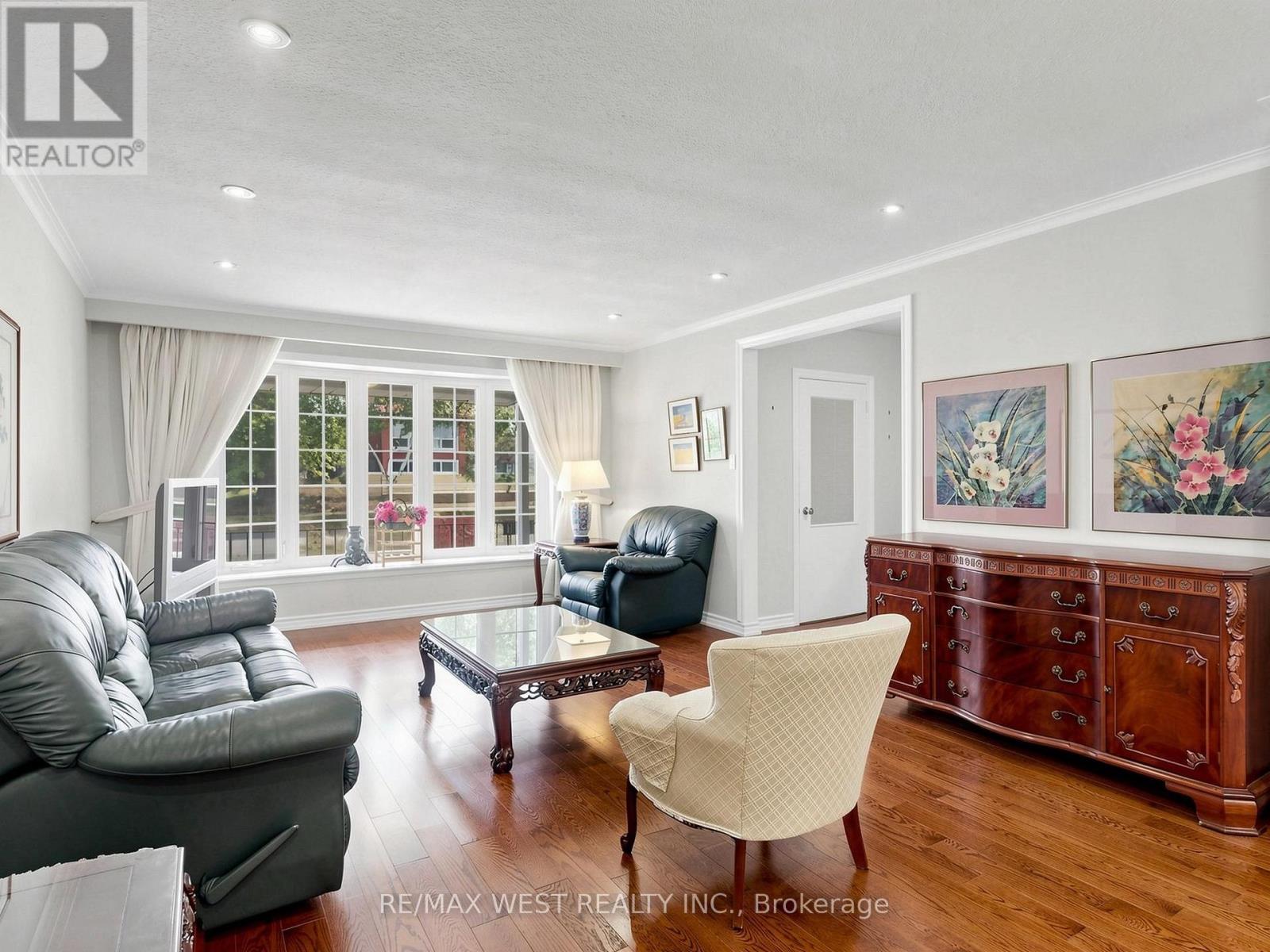 41 BURNVIEW CRESCENT