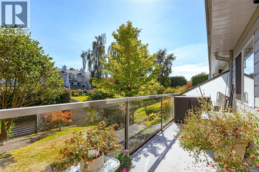 105 10461 RESTHAVEN DR, SIDNEY, BC V8L 3H6 - Image 2359959920.jpeg?d=l