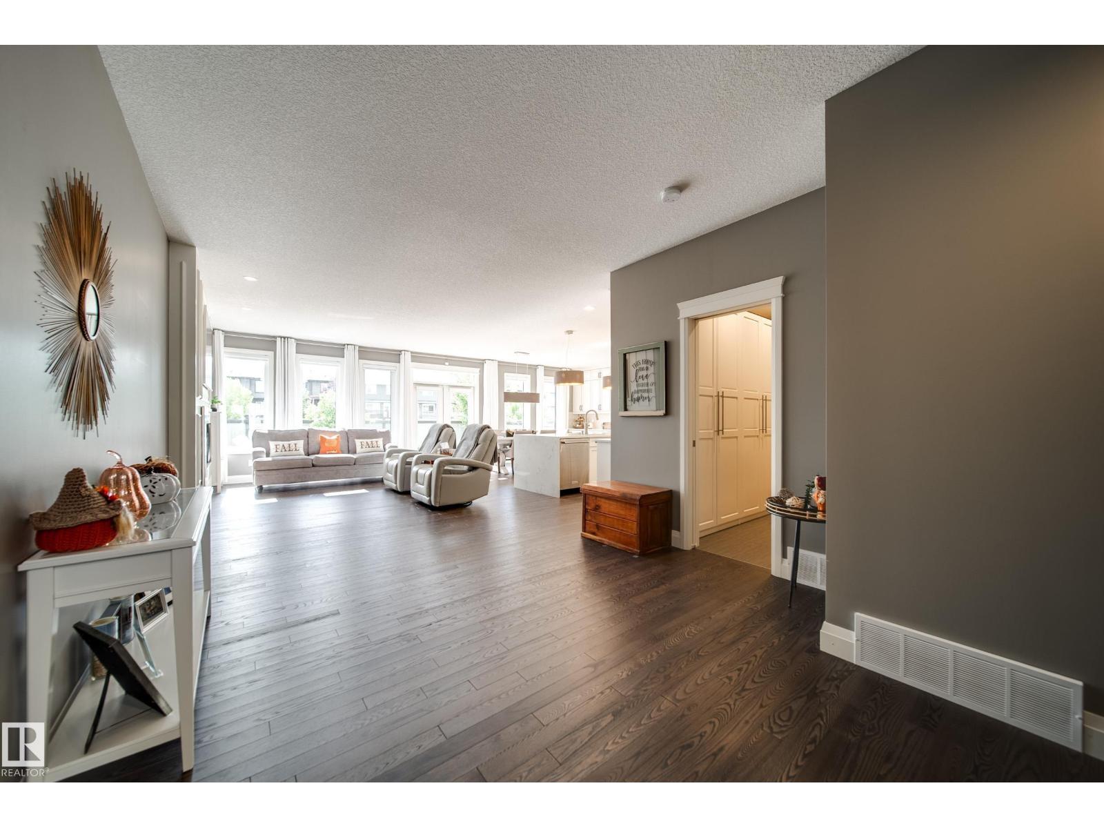 17707 9A AV SW