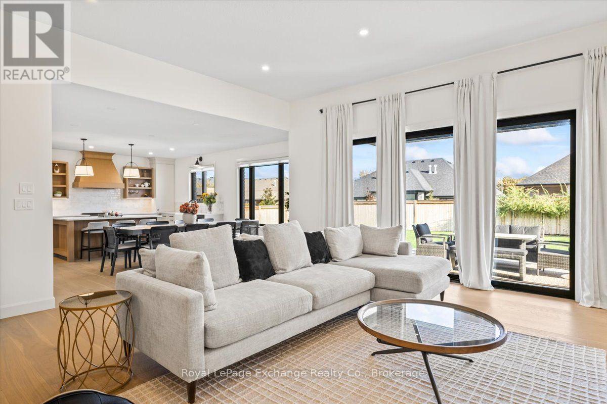 956 BOGDANOVIC WAY