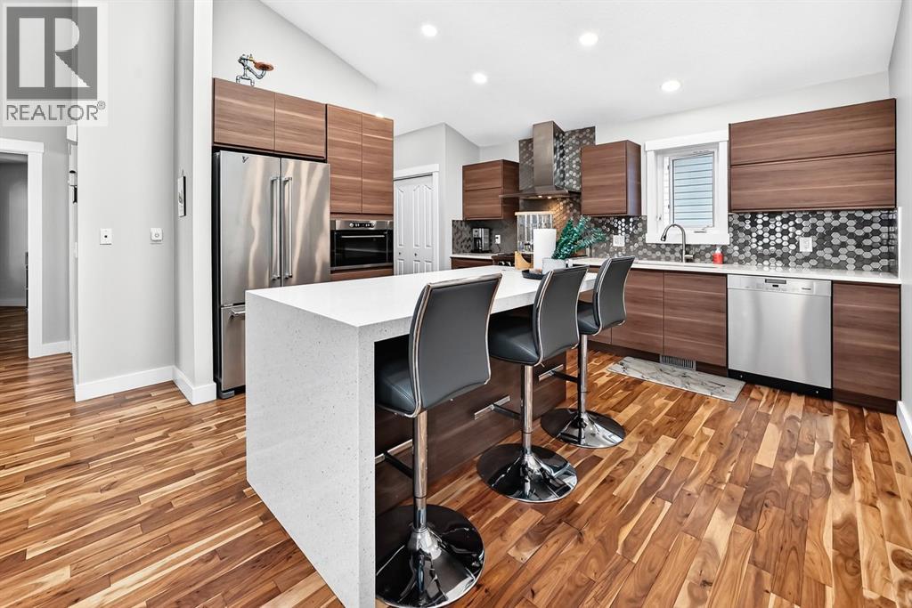 13 Cresthaven Way SW