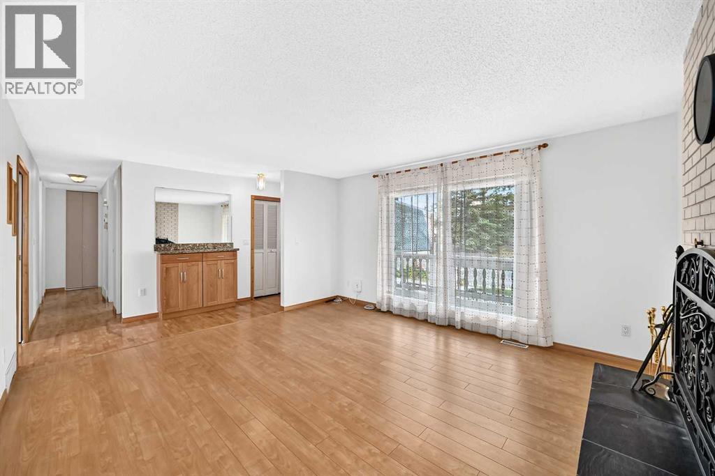 351 Cedarpark Drive SW