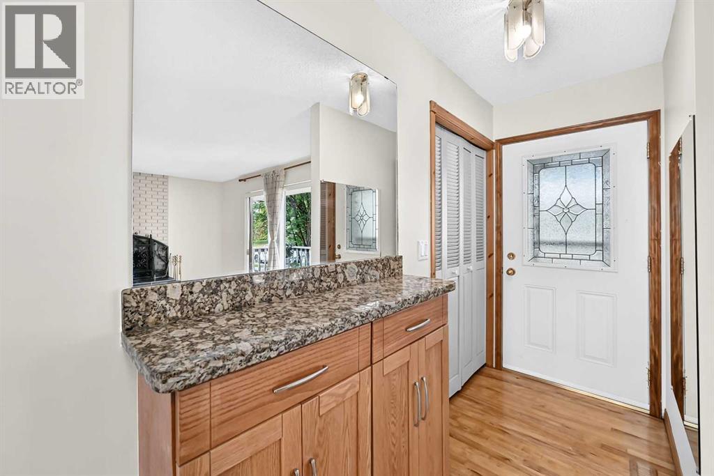 351 Cedarpark Drive SW