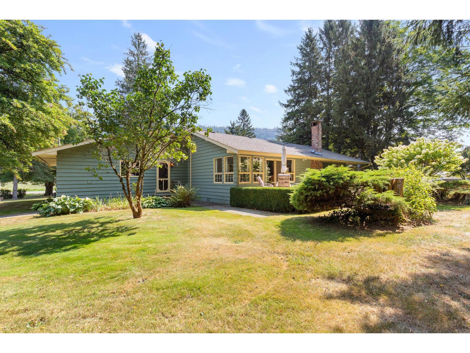 3853 HOT SPRINGS ROAD, Agassiz