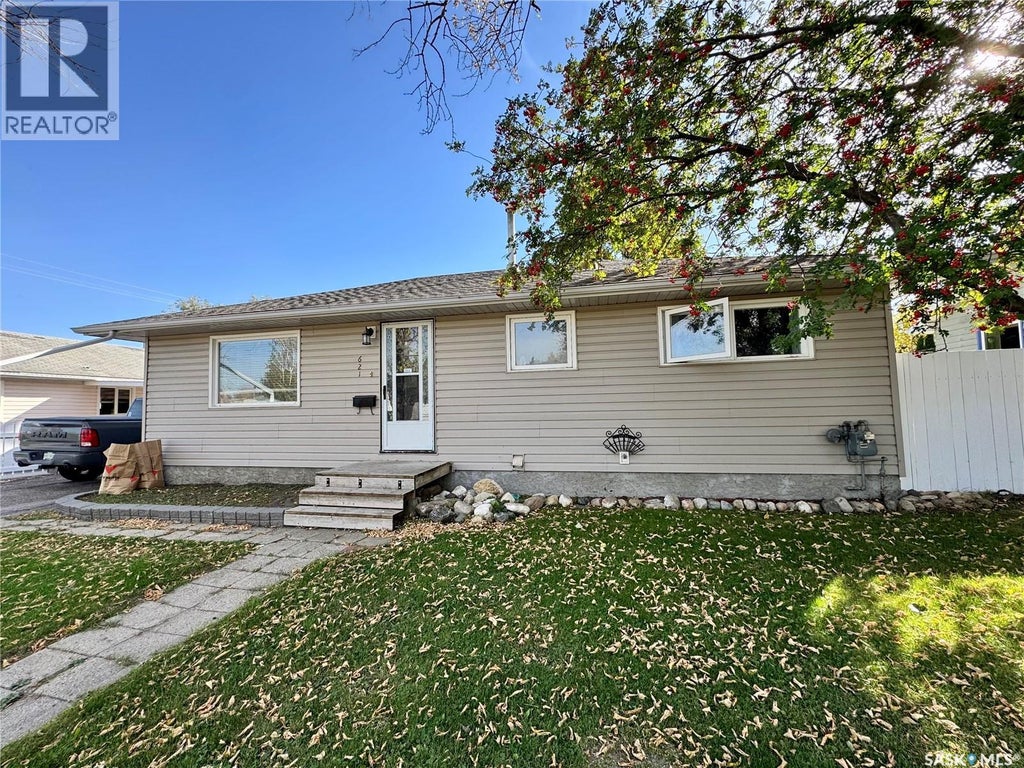621 23RD STREET W, PRINCE ALBERT, SK S6V 4M4 - Image 813557516.jpeg?d=l