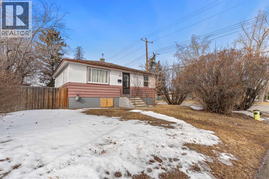 1403 43 Street SW