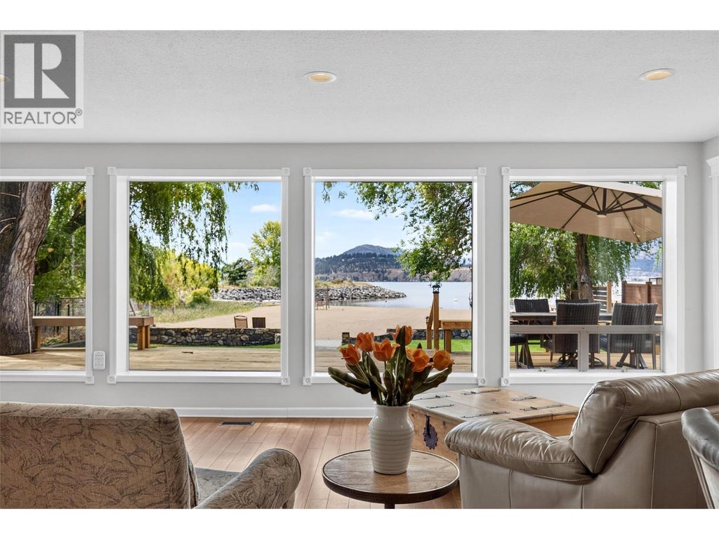 998 MANHATTAN DRIVE, KELOWNA, BC V1Y 1H5 - Image 2968480490.jpeg?d=l