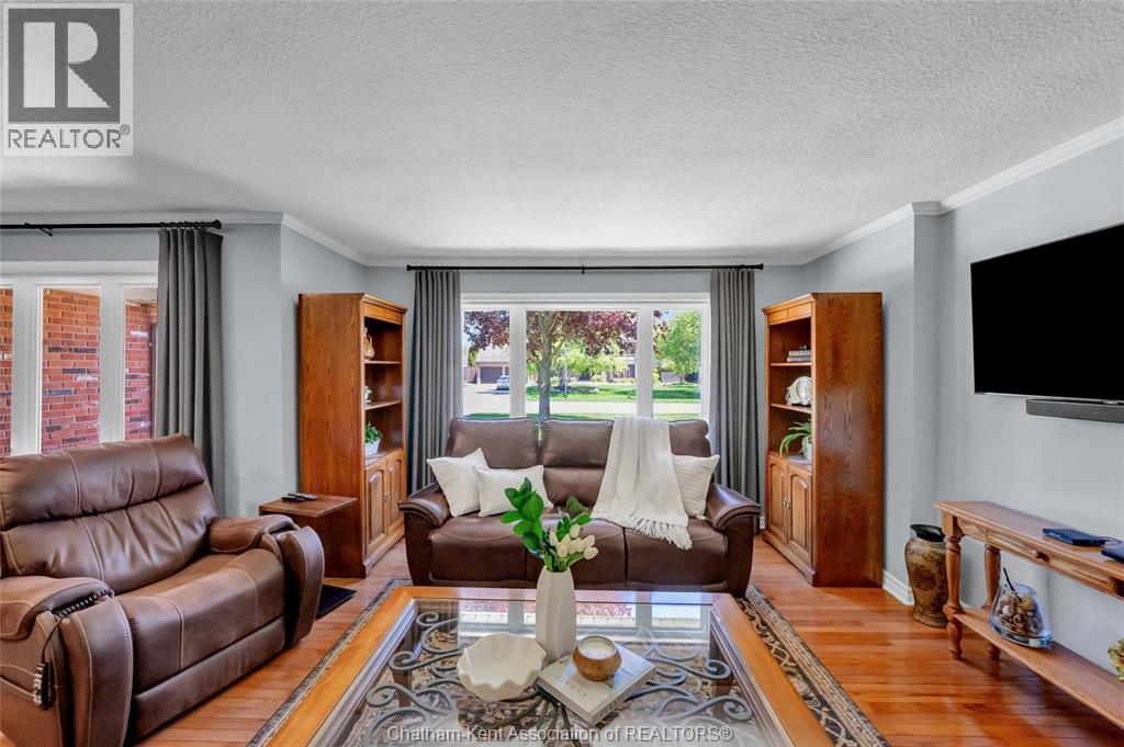 27 Cramar CRESCENT